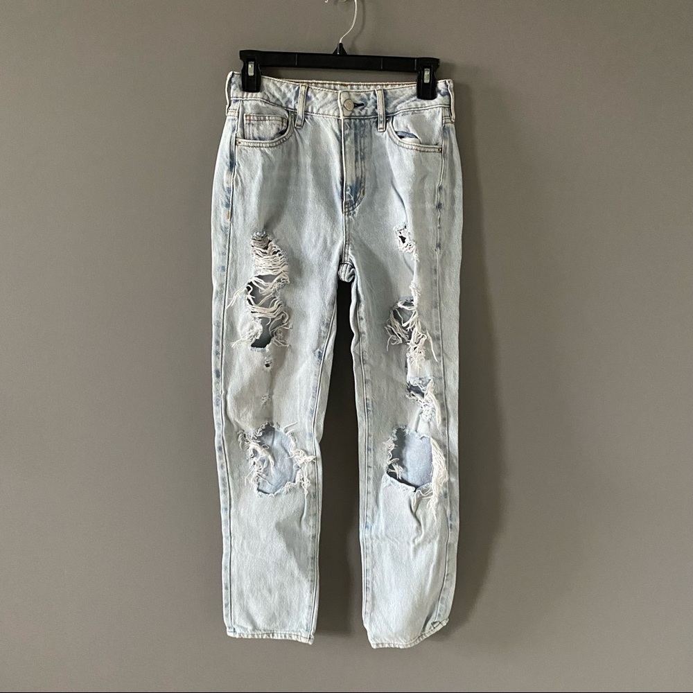Pacsun Light Blue Ripped Mom Jeans